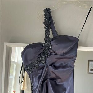 Elegant One-Shoulder Satin Dress